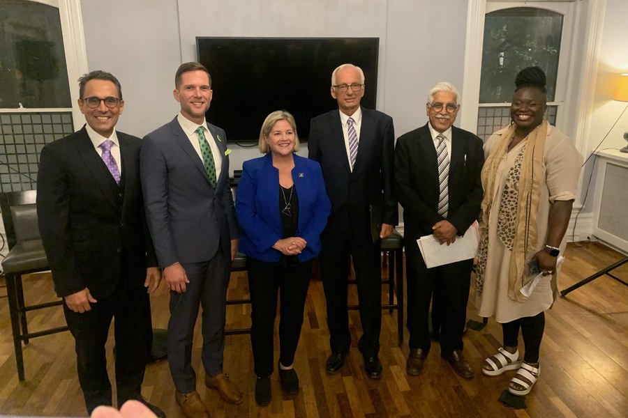 Louis Frapporti with the candidates at the 2022 Hamilton mayoral debate