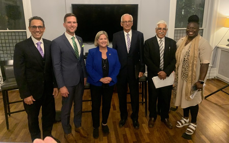 Louis Frapporti with the candidates at the 2022 Hamilton mayoral debate